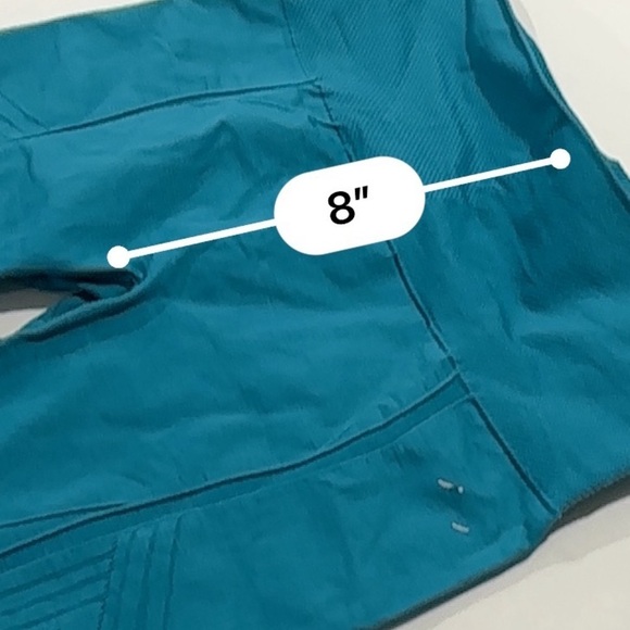 Leonisa Shapewear biker High Waisted and Butt lifter teal size small - Picture 5 of 10